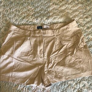 Old Navy Women's Tan Shorts